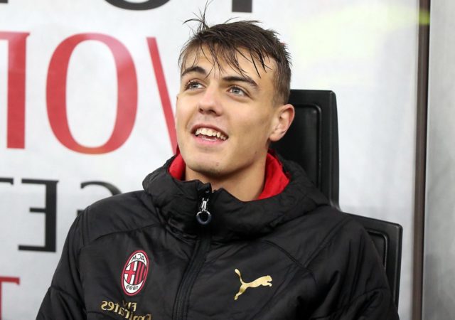 Daniel Maldini sur le bac du Milan ac
