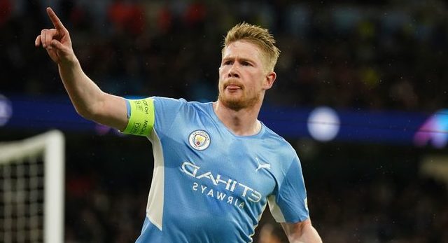 Kévin De Bruyne capitaine et buteur avec manchester city