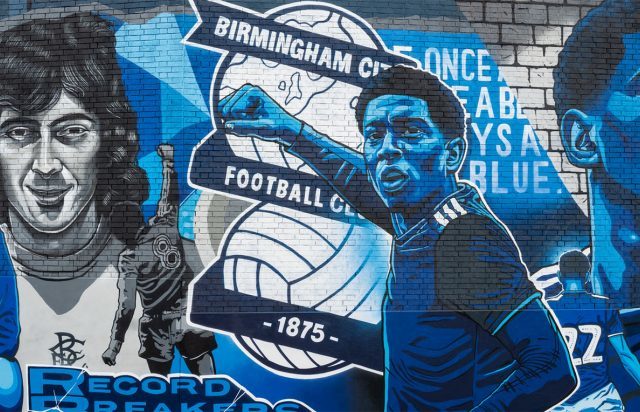 Peinture murale à l'effigie de Trevor Francis et Jude Bellingham, les deux plus jeunes joueurs à avoir joué pour Birmingham City (© Gent48)