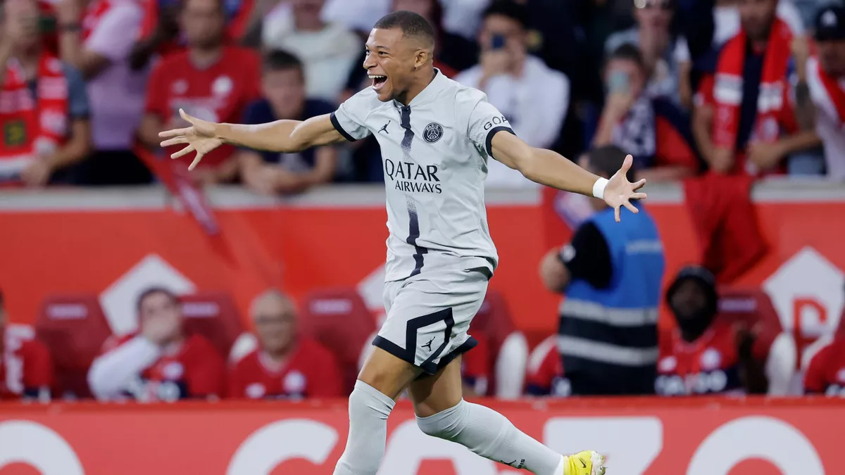 Kylian Mbappé, triple buteur face au LOSC