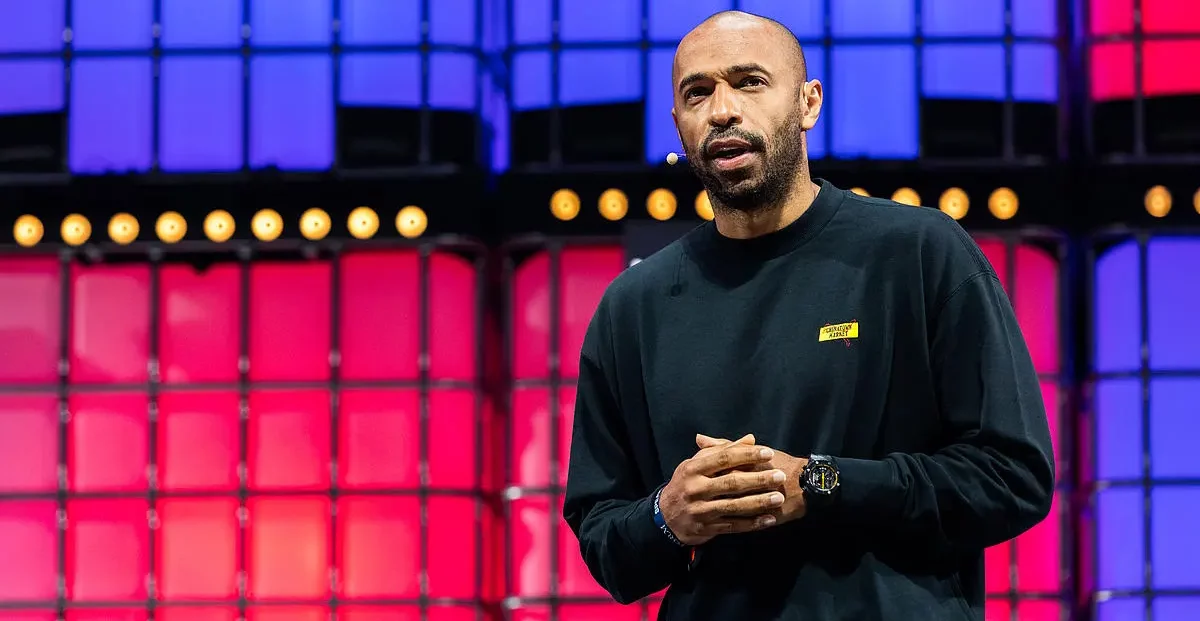 Thierry Henry pendant une conférence