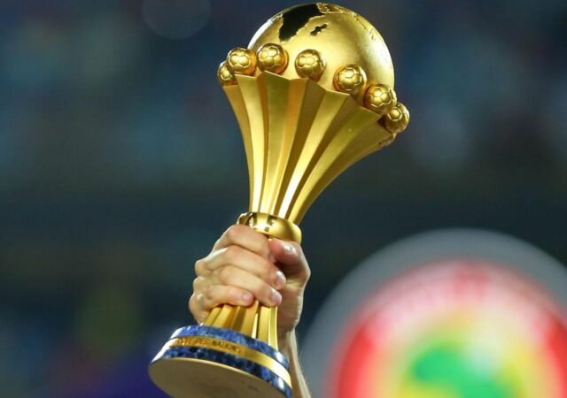 Le trophée de la Coupe d'Afrique des Nations (HZK-LGDC)